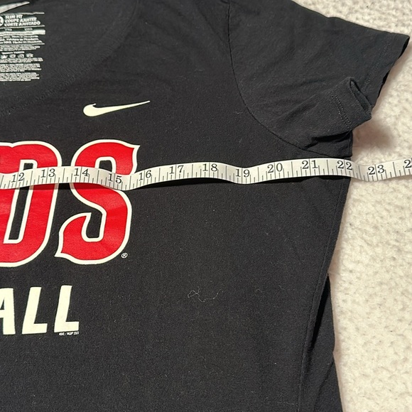 Nike Ladies Cincinnati Reds Slim Fit Black Tee, EUC, Size 2X - Picture 4 of 7